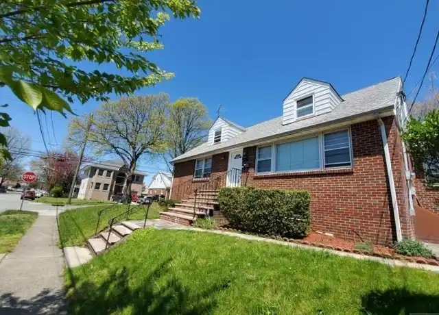 Property at 18 Howard Ave Unit 2, Clifton, NJ, 07013, 2 beds, 1 bath, [object Object]