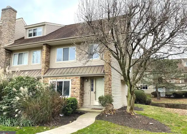 Property at 214 Carriage Ct Unit 214, Chesterbrook, PA, 19087, 3 beds, 1.5 baths, [object Object]