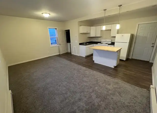 Property at 511 N Main St Unit 4, Starbuck, MN, 56381, 2 beds, 2 baths, [object Object]