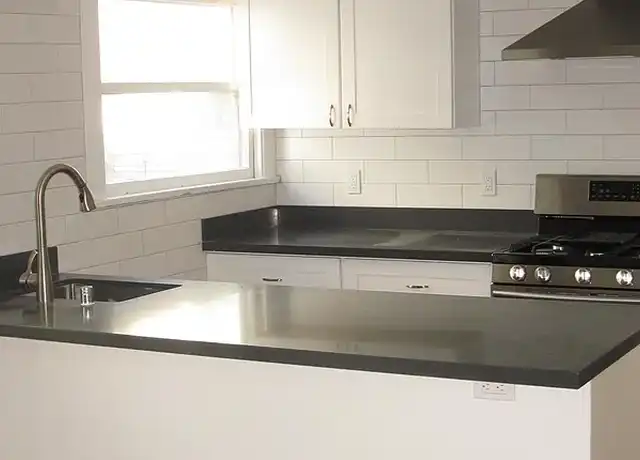 Property at Super sunny top floor 1BR w/ chef's kitchen - 1568 Madison St, Oakland, CA, 94612, 1 bed, 1 bath, [object Object]