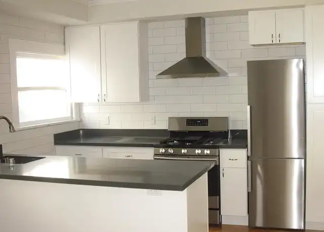 Property at Super sunny top floor 1BR w/ chef's kitchen - 1568 Madison St, Oakland, CA, 94612, 1 bed, 1 bath, [object Object]