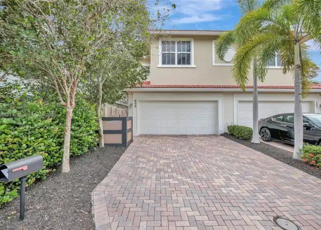 Property at 600 SW 8th St #1, Fort Lauderdale, FL, 33315, 3 beds, 2.5 baths, [object Object]