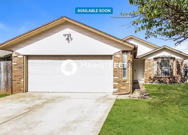 Property at 2117 NE 8th St, Moore, OK, 73160, 3 beds, 2 baths, [object Object]