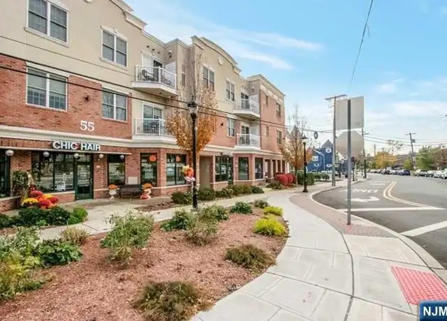 Property at 55 Emerson Plz E Unit 209, Emerson, NJ, 07630, 1 bed, 1 bath, [object Object]