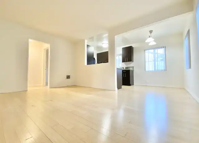 Property at 924 Hancock Ave Unit 04, West Hollywood, CA, 90069, 1 bed, 1 bath, [object Object]