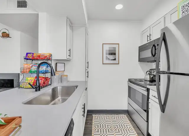 Photo of 900 Peques St, San Marcos, TX 78666