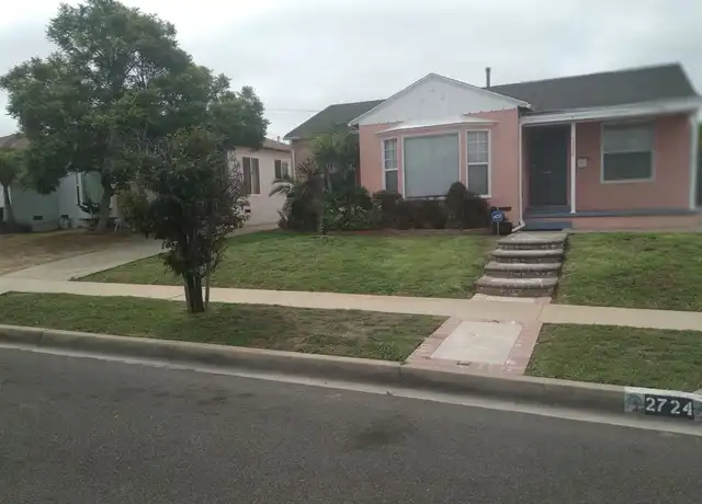 Property at 2724 W Caldwell St, Compton, CA, 90220, 5 beds, 2 baths, [object Object]