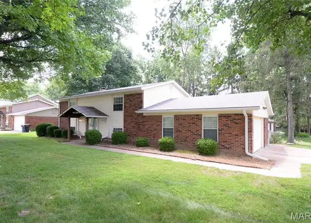 Property at 966 Barbara Ann Ln, Ellisville, MO, 63021, 4 beds, 2 baths, [object Object]