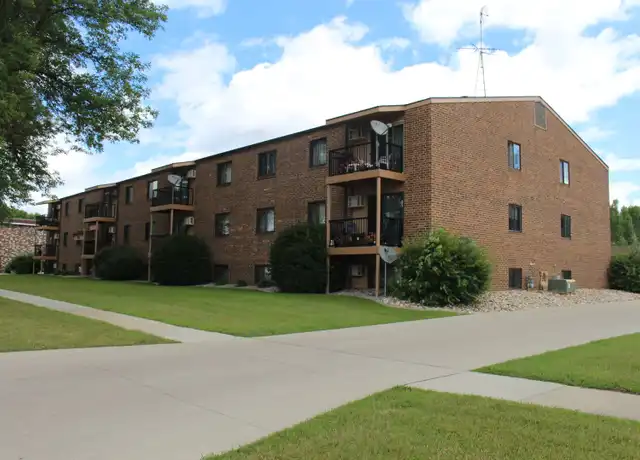 Property at 2202 17th St S Unit 106, Fargo, ND, 58103, 1 bed, 1 bath, [object Object]