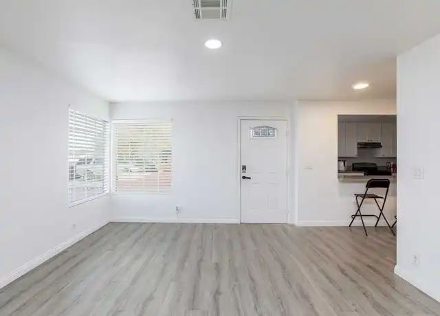 Property at 4117 Las Lomas Ave, Las Vegas, NV, 89102, 1 bed, 1 bath, [object Object]