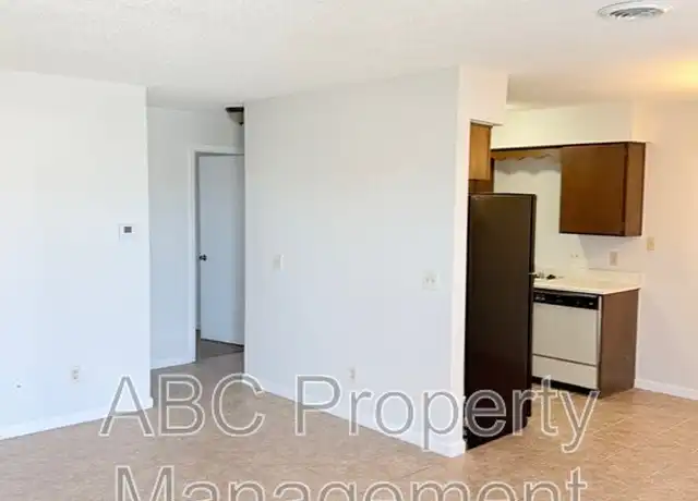 Property at 1210 W Bishop Dr, Rogers, AR, 72756, 1 bed, 1 bath, [object Object]