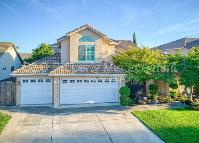 Property at 1621 E Ticonderoga Dr, Fresno, CA, 93720, 4 beds, 3 baths, [object Object]
