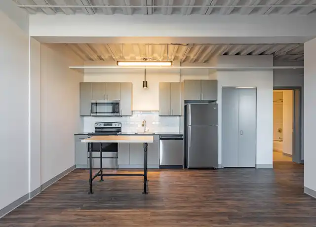Property at 940 W Dakin St, Chicago, IL, 60613, 1 bed, 1 bath, [object Object]