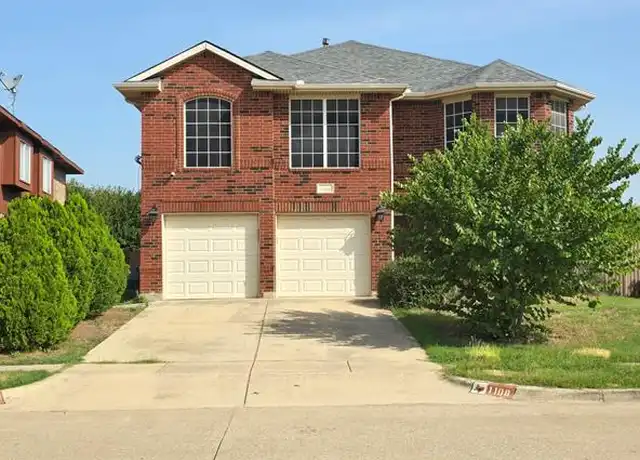 Property at 1108 Grand Central Pkwy, Saginaw, TX, 76131, 3 beds, 2.5 baths, [object Object]