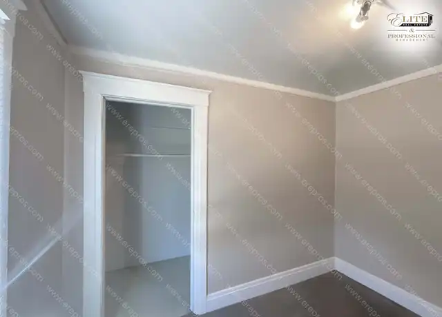 Property at 1229 Lyon St, Flint, MI, 48503, 1 bed, 1 bath, [object Object]