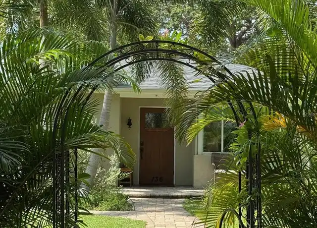 Property at 136 25th Ave N, Saint Petersburg, FL, 33704, 2 beds, 2 baths, [object Object]