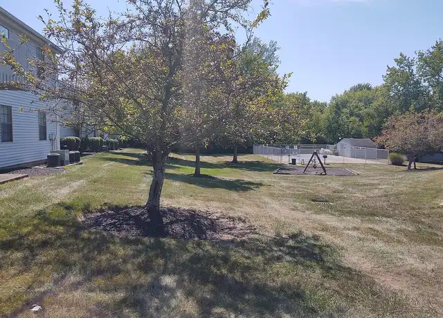 Property at KINGSGATE VILLAGE APARTMENTS - 7921 Cox Rd, West Chester Township, OH, 45069, 1 bed, 1 bath, [object Object]