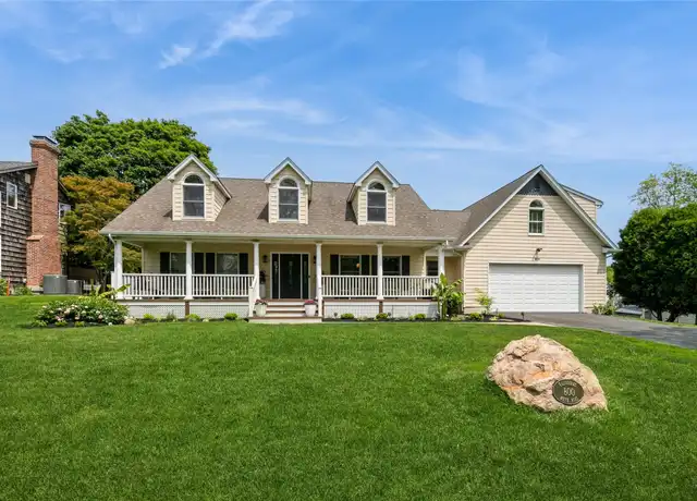 Property at 800 Ruth Rd, Mattituck, NY, 11952, 6 beds, 2.5 baths, [object Object]