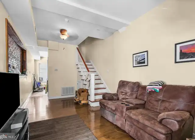 Property at 112 E Allen St Unit 2, Philadelphia, PA, 19122, 2 beds, 1 bath, [object Object]