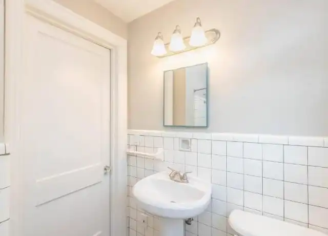 Property at 611 Pineview Dr, Valdosta, GA, 31602, 3 beds, 2 baths, [object Object]