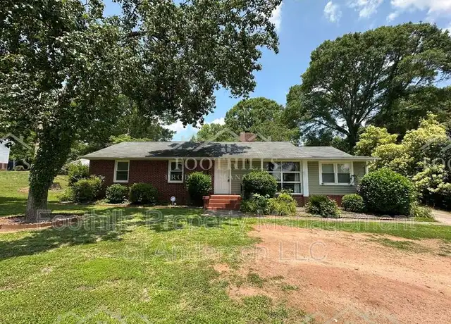 Property at 809 Wilson St, Anderson, SC, 29621, 3 beds, 2 baths, [object Object]