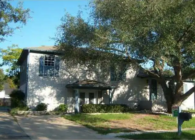 Property at 900 Sea Cove St, Pascagoula, MS, 39581, 5 beds, 3.5 baths, [object Object]