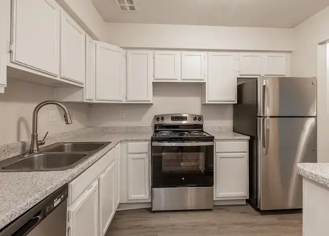 Property at Fox Creek Apartments - 2312 Victoria Dr, Kansas City, KS, 66106, 2-3 beds, 1 bath, [object Object]