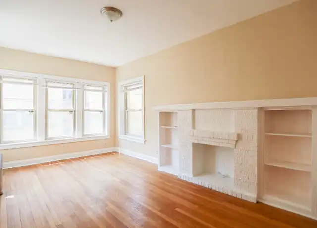 Property at 4728 N Spaulding Ave Unit 3, Chicago, IL, 60625, 1 bed, 1 bath, [object Object]