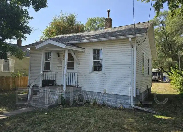 Property at 323 Idaho St, Waterloo, IA, 50703, 1 bed, 1 bath, [object Object]