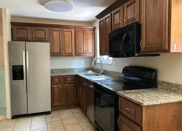 Property at 8925 Monsanto Dr, Cincinnati, OH, 45231, 3 beds, 2 baths, [object Object]