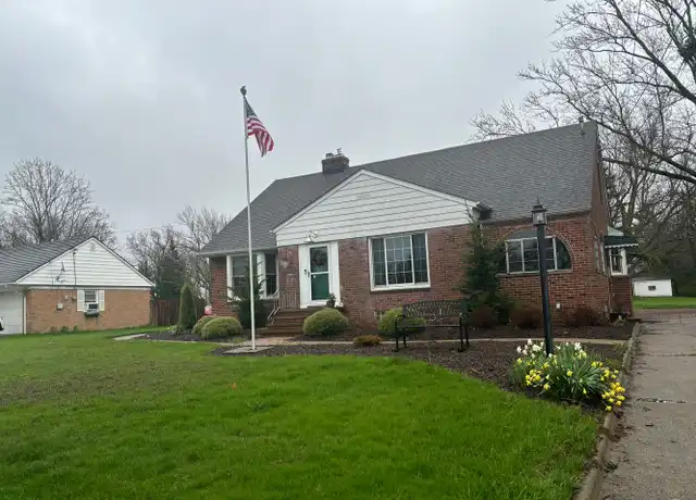 Property at 116 Chestnut Rd, Seven Hills, OH, 44131, 4 beds, 1.5 baths, [object Object]