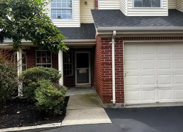 Property at 626 Smithfield Rd, North Providence, RI, 02904, 2 beds, 1.5 baths, [object Object]