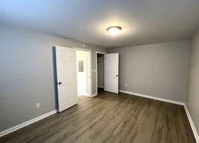Property at 2816 E County Line Rd, Indianapolis, IN, 46227, 1 bed, 1 bath, [object Object]