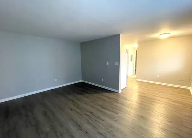 Property at 2816 E County Line Rd, Indianapolis, IN, 46227, 1 bed, 1 bath, [object Object]