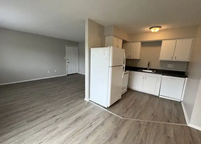 Property at 2816 E County Line Rd, Indianapolis, IN, 46227, 1 bed, 1 bath, [object Object]
