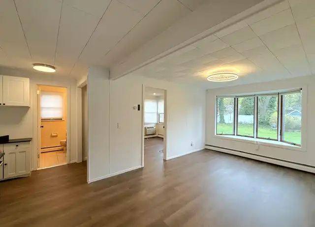 Property at 34 Little Neck Rd, Centerport, NY, 11721, 1 bed, 1 bath, [object Object]