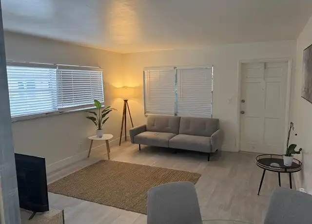 Property at 1638 Plunkett St Unit 4, Hollywood, FL, 33020, 1 bed, 1 bath, [object Object]