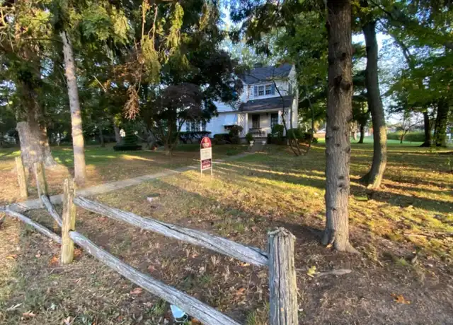 Property at 27 Woodedge Ave, Edison, NJ, 08817, 3 beds, 1 bath, [object Object]