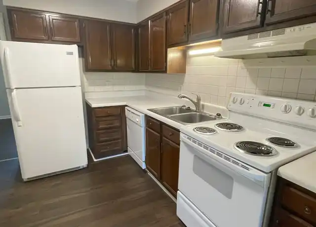 Property at 305 Lynnwood Dr Unit DRIVE14, Knoxville, TN, 37918, 1 bed, 1 bath, [object Object]