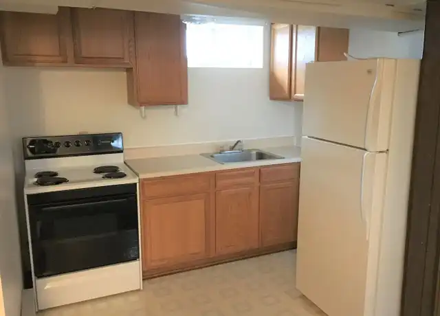 Property at 602 8th St NE Unit 3, Watertown, SD, 57201, 1 bed, 1 bath, [object Object]