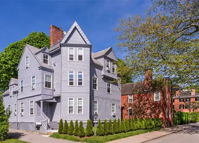 Property at 98 Mill St Unit 4, Newport, RI, 02840, 1 bed, 1 bath, [object Object]
