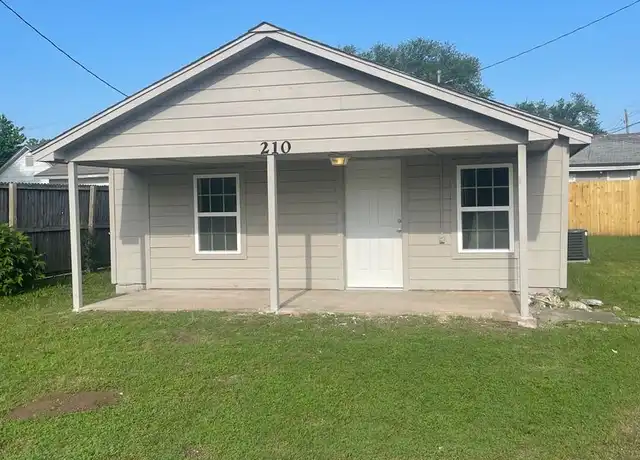 Property at 210 N Ash St, Jenks, OK, 74037, 2 beds, 1 bath, [object Object]