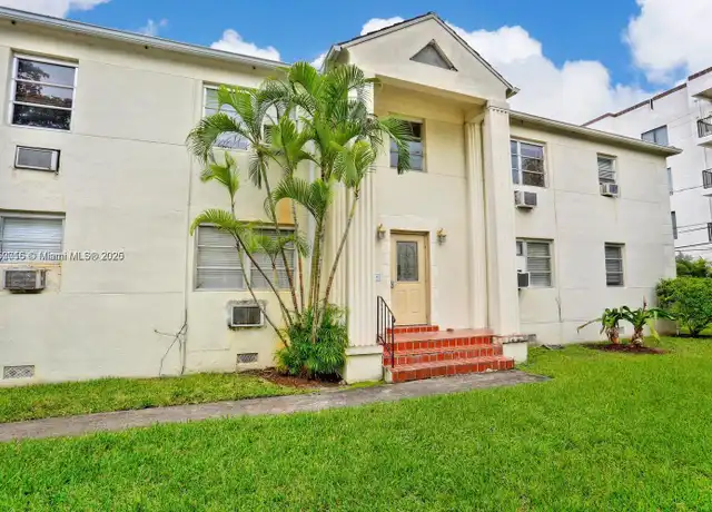 Property at 27 Phoenetia Ave Unit 3, Coral Gables, FL, 33134, 2 beds, 1 bath, [object Object]
