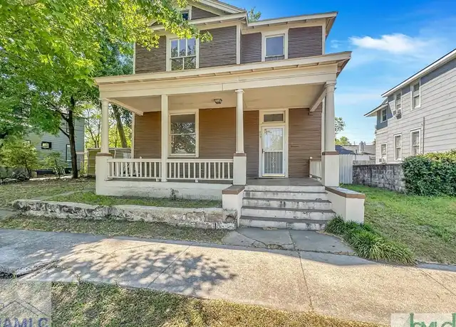 Property at 909 Harmon St, Savannah, GA, 31401, 4 beds, 2 baths, [object Object]