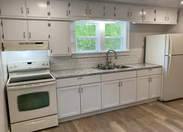 Property at 932 Alabama Ave Unit Upper, Sheboygan, WI, 53081, 2 beds, 1 bath, [object Object]