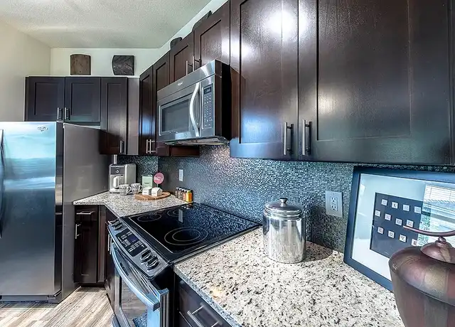Property at The Hamptons at Palm Beach Gardens Apartments - 4045 Central Gardens Way, Palm Beach Gardens, FL, 33418, 1 bed, 1 bath, [object Object]