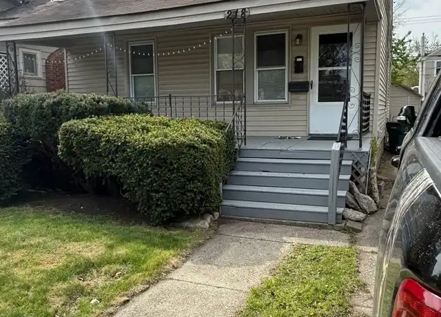 Property at 218 Academy St Unit Lower Unit, Ferndale, MI, 48220, 2 beds, 1 bath, [object Object]