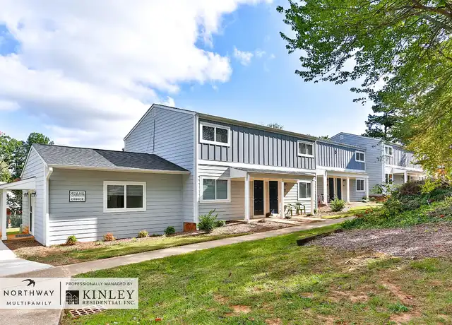 Property at Highland Commons - 445 11th Ave NE, Hickory, NC, 28601, 2-3 beds, 1-1.5 bath, [object Object]