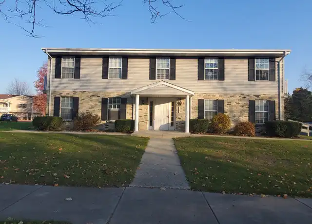 Property at 439 Sheridan Dr Unit 3, West Bend, WI, 53095, 2 beds, 1 bath, [object Object]