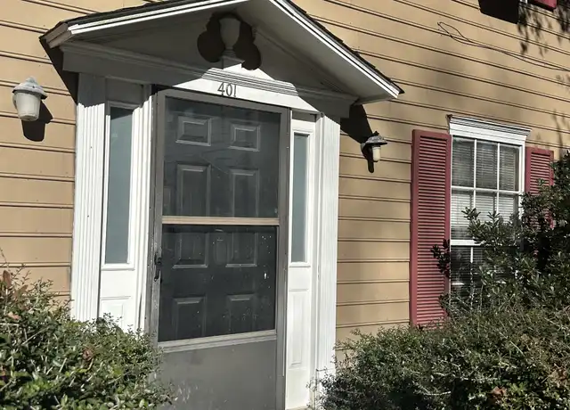 Property at 2203 1st Blvd Unit 2Apt 402, Beaufort, SC, 29902, 1 bed, 1 bath, [object Object]